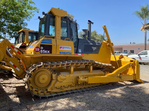Tractor Bulldozer Komatsu D85
