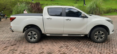 Imagen 3 de 16 de Mazda Bt-50 3.2 Professional All New