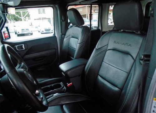 Imagen 10 de 15 de Jeep Wrangler 2019 5p Unlimited Jl Sahara V6/3.6 Aut