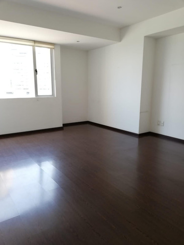Departamento En Renta En Bosques De Las Lomas Con Terraza