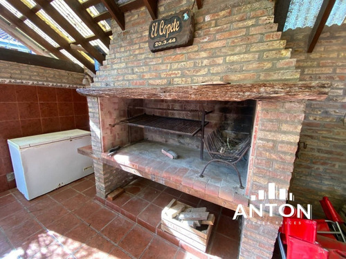 Casa En Alquiler Temporario - 3 Ambientes - Villa Gesell - Anton Bienes Raices - Arturito