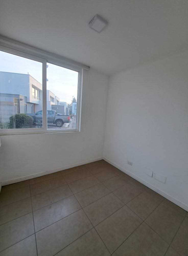 Vendo Casa En Jardines De Las Vizcachas (96533)