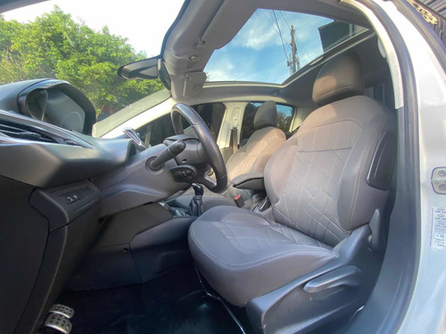 Peugeot 208 1.6 Feline 2014