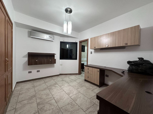 Se Vende Apartamento En La Trigaleña Valencia