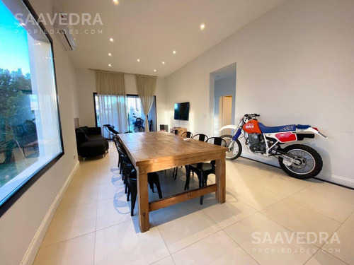 Imagen 3 de 25 de Casa En Venta En Una Planta Estilo Racionalista. Barrio Las Tipas Nordelta