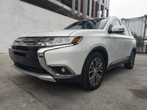 Imagen 1 de 15 de Mitsubishi Outlander S E Aut C V T 2018 Tela Quemacocos Cli
