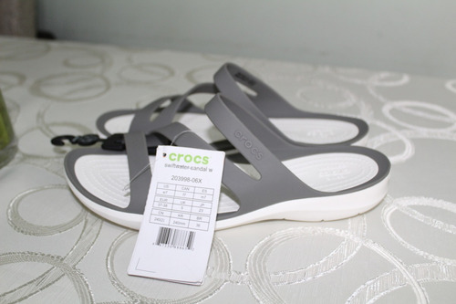 Crocs Sandalias De Mujer Swiftwater - Talla Us W7 = 37/38