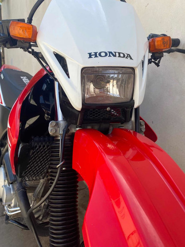 Imagen 4 de 16 de Honda Tornado