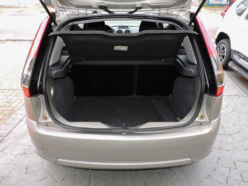 Fiesta Mpi Class Hatch 8v