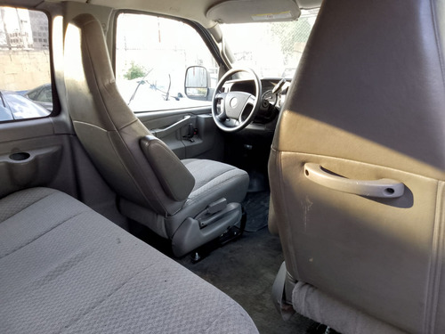Chevrolet Express 6.0ls C 15 Pas At