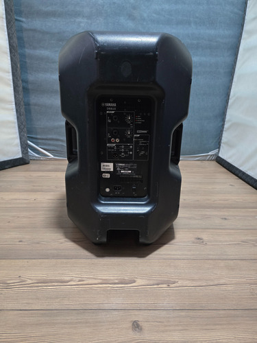 Kit De Bocinas Autoamplificadas 2 Vías Yamaha Dbr15 Negro (Usado)
