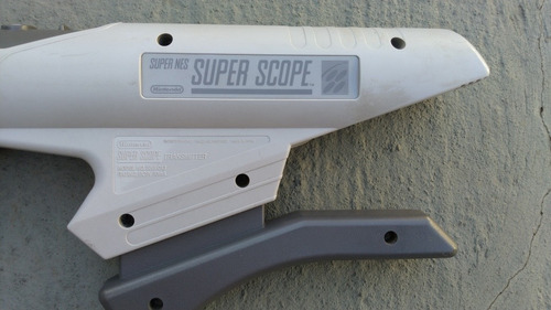 Bazooka Snes Super Scope Nintendo (faltando Receptor E Mira)
