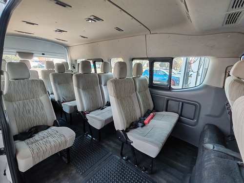Nissan Urvan 2.5 15 Pas Amplia Aapack Seg Mt