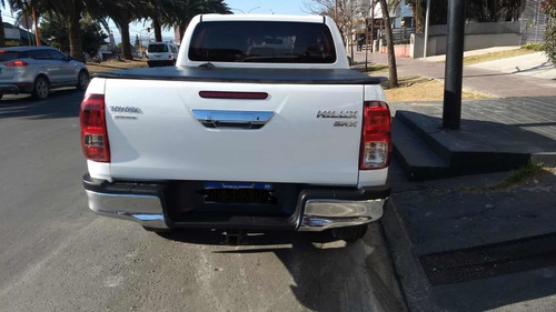 Imagen 7 de 10 de Toyota Hilux 2018 2.8 Cd Srx 177cv 4x4