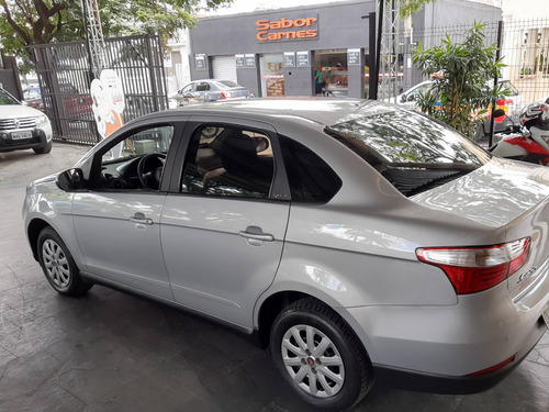Imagem 3 de 5 de Fiat Gran Siena