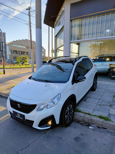 Peugeot 2008 1.6 Feline