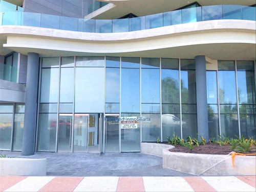 Local De 297m2 En Edificio Forum A Estrenar