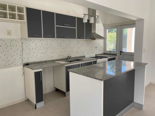 Imagen 8 de 15 de Venta De Casa En El Barrio La Horqueta De Echeverria