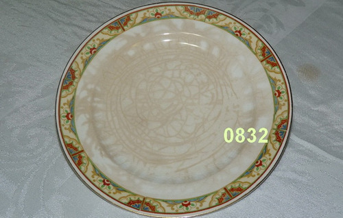 Imagen 2 de 2 de 0832 + 0828 - Lote 2 Platos Decorativos Porcelana