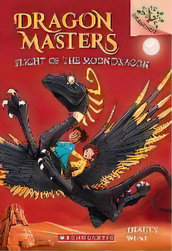 Flight Of The Moon Dragon, De Tracey West. Editorial Scholastic Inc., Tapa Dura En Inglés