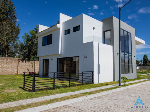 Venta De Residencia En San Andrés Cholula