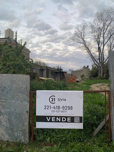 Venta De Lote 550m2 En 140 72 Y 73 Los Hornos