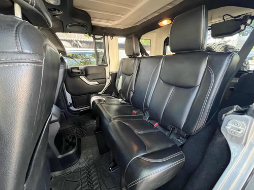 Jeep Wrangler 3.6 Unlimited Sahara 4x4 At