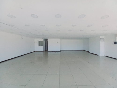 Excelente Oportunidad De Local Comercial