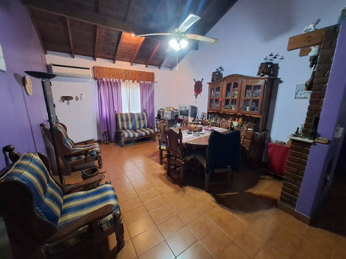 Imagen 3 de 14 de Chalet En Venta Cond En Ituzaingo Norte