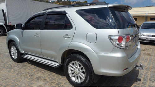 Imagem 9 de 10 de Toyota Sw4 2014 3.0 Srv 7l 4x4 Aut. 5p