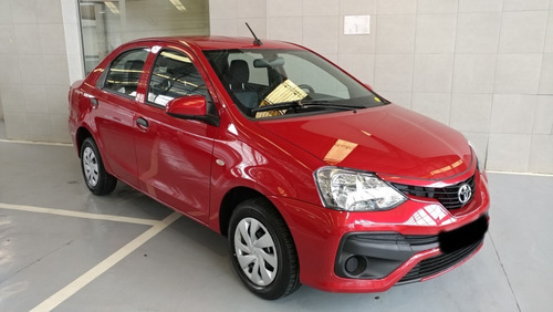 Toyota Etios 1.5 Sedan X