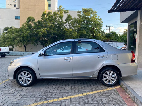 Imagem 12 de 14 de Toyota Etios Toyota Etios X Plus Sedan 1.5 2019/2020