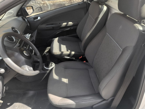 Imagem 4 de 5 de Volkswagen Saveiro 2013 1.6 Trend Cab. Simples Total Flex 2p