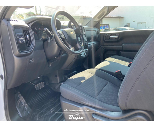 Chevrolet Silverado 4.3 Wt Cab Reg At 4X4