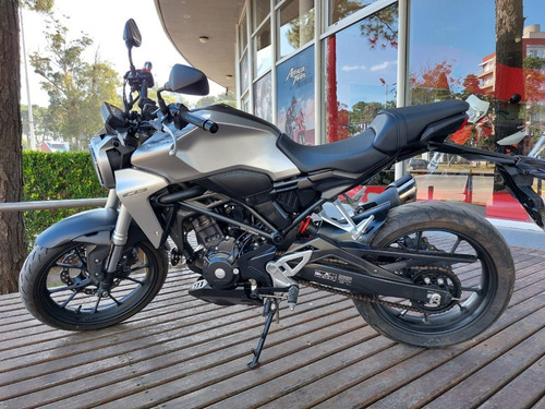 Imagen 4 de 7 de Honda Cb300r 2019