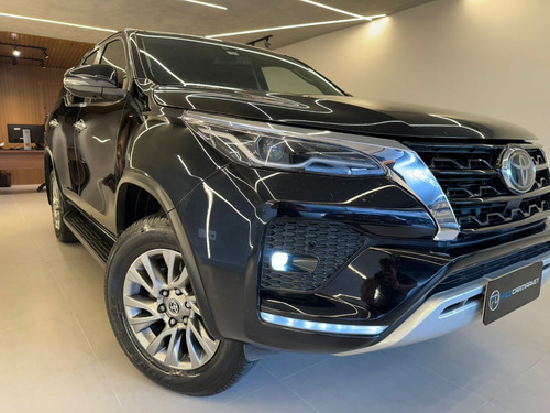 Toyota SW4 2.8 Tdi Srx 7l 4x4 Aut. 5p 204 hp