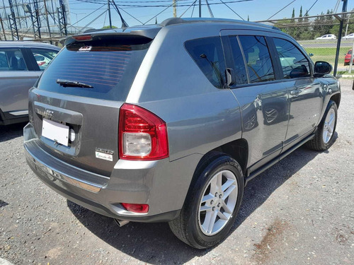 Imagen 5 de 18 de Jeep Compass 2.4 Limited 2012