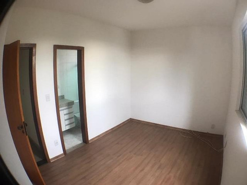 Imagem 8 de 25 de Apartamento Três Quartos Bairro Santa Cruz - 16198