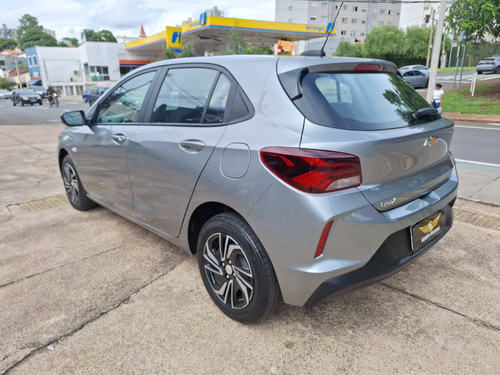 Chevrolet Onix Hatch 1.0 4P FLEX LT