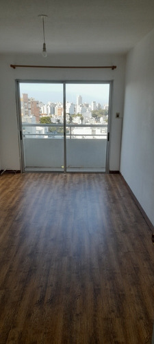 Imagen 9 de 11 de Pocitos Av Brasil 2420 Piso 8 Garantía Solo Anda