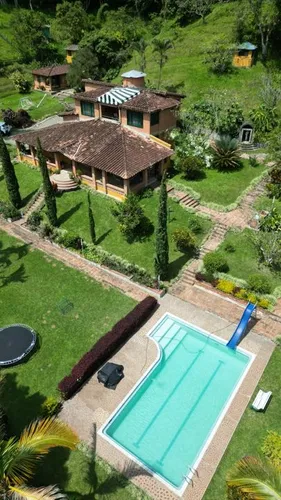 Finca En Venta En El Limonar