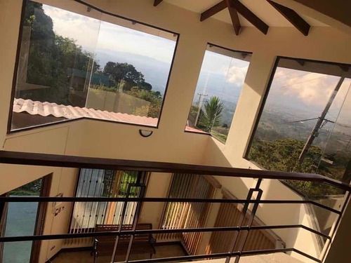 Imagen 19 de 24 de Hermosa Casa, En Rancho Redondo, Goicoechea