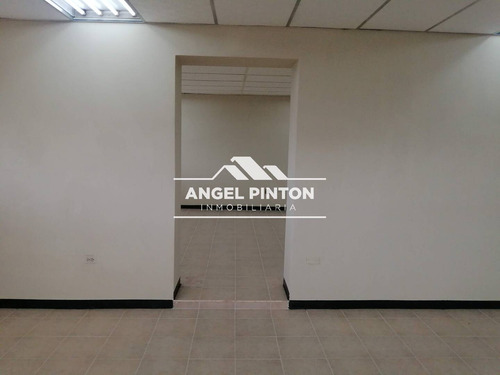 Venta Locales Cc El Varillal Sabaneta Maracaibo Api 6396