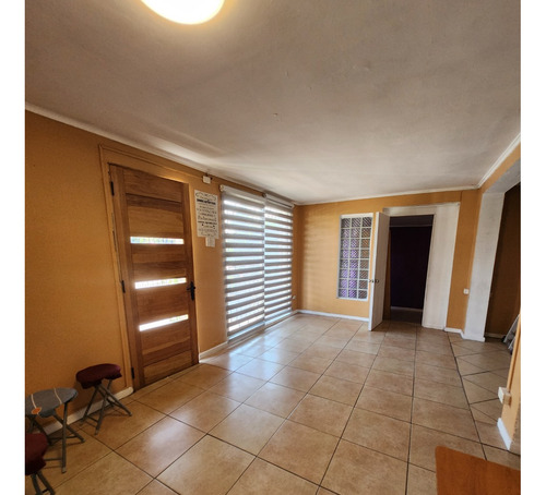 Se Vende Amplia Casa 4d/3b En Villa Santa Elena, Macul