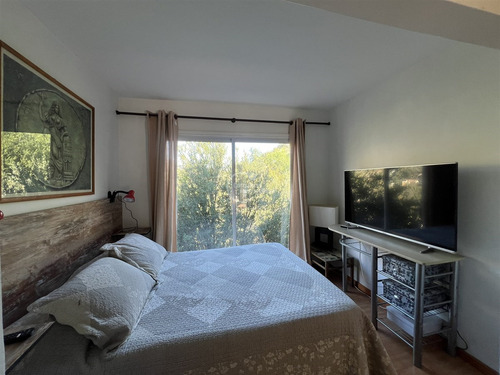 Casa En Venta De 5 Dorm. En Lo Barnechea