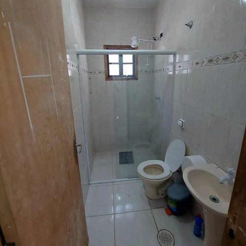 Casa Com 2 Quartos E 2 Banheiros