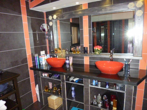 Imagen 12 de 30 de Hermosa Cabaña En Pinares, Con Piscina- Ref: 48242