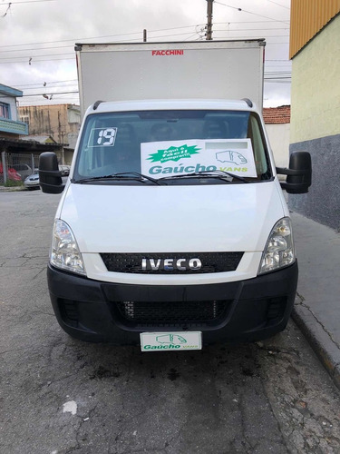 Imagem 1 de 12 de Iveco Daily 30s13 Bau Piso De Ferro