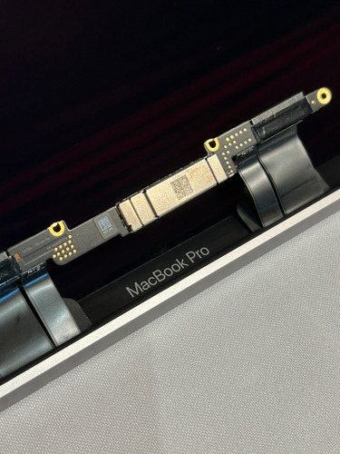 Tela Macbook Pro A2338 Prata Sem Webcam Original (Usado)
