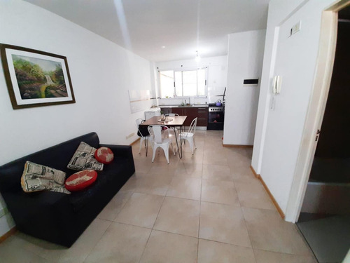 Imagen 4 de 9 de Venta Depto Dos Ambientes Monte Grande